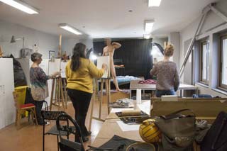 Atelier de nu avec modèle vivant de Solenn Laine le 07 06 2017 à Arteis Montauban