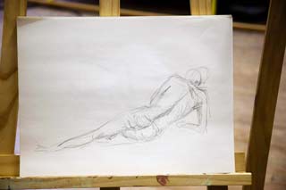 Cours de dessin modèle vivant d'Axelle Picard à Lacroix Falgarde le 25/11/2017